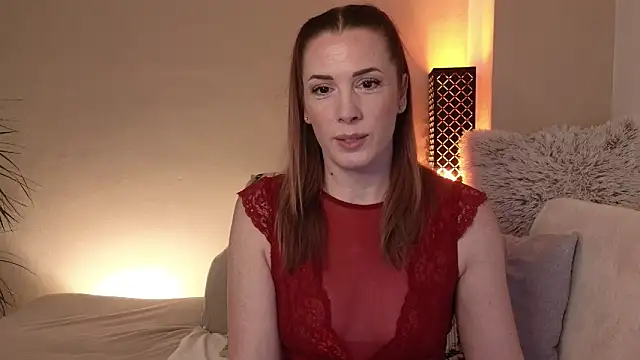 Snapshot of Sharon_Red chatting on 14, 2, 2025 Sharon Red online show from 14, 2, 2025