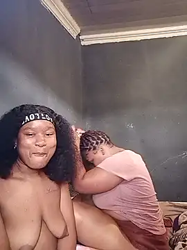 Diva-girl1 online show from 14, 4, 2026