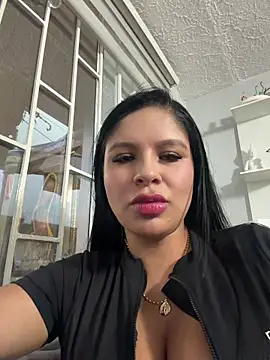 Snapshot of Elara_Luxe chatting on 21, 7, 2026 Elara Luxe online show from 21, 7, 2026