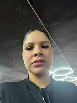 Snapshot of Elara_Luxe chatting on 23, 7, 2026 Elara Luxe online show from 23, 7, 2026
