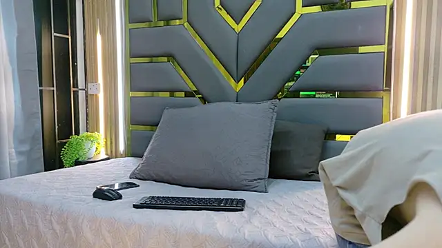 Leo Miller  online show from 23, 4, 2026