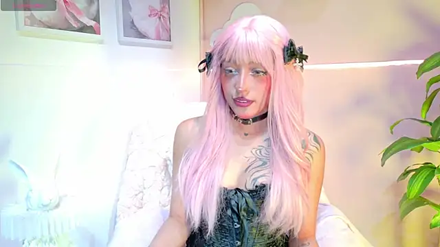 Snapshot of VaLuu__ chatting on 29, 6, 2026 VaLuu online show from 29, 6, 2026