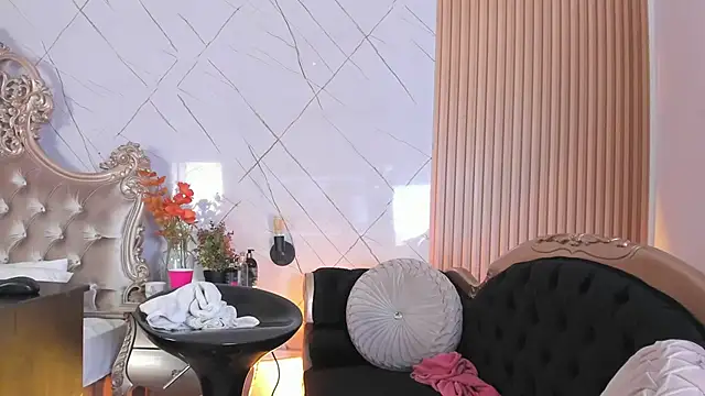 Snapshot of SaraDreamsss chatting on 2, 6, 2026 SaraDreamsss online show from 2, 6, 2026