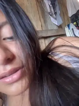 AishaYeleth online show from 15, 4, 2026