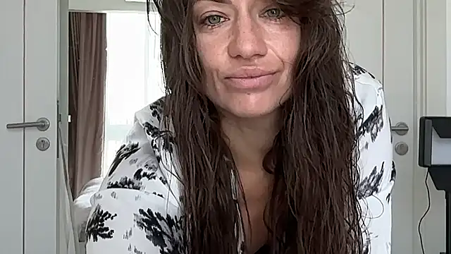 missRorian online show from 15, 4, 2026