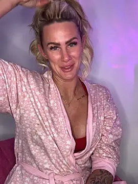 Savannah Rae online show from 18, 5, 2026