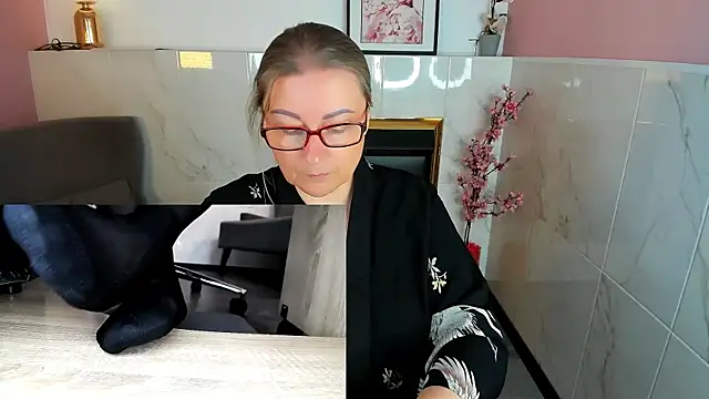 Alexandra Kind online show from 17, 6, 2026