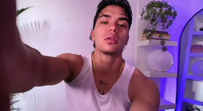 Snapshot of andyypalmer_ chatting on 22, 4, 2026 andyypalmer online show from 22, 4, 2026