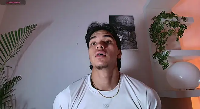 Snapshot of andyypalmer_ chatting on 12, 5, 2026 andyypalmer online show from 12, 5, 2026