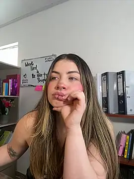 juanitablue online show from 9, 7, 2026