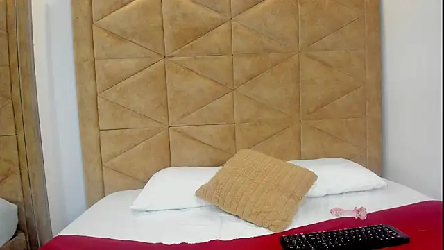 Snapshot of flamin_ chatting on 3, 7, 2026 flamin online show from 3, 7, 2026
