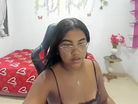 Snapshot of miasexi_hot11 chatting on 17, 5, 2026 miasexi hot11 online show from 17, 5, 2026