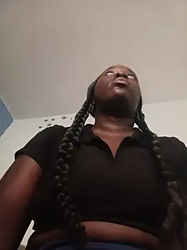 Snapshot of KaleaEbony chatting on 16, 4, 2026 KaleaEbony online show from 16, 4, 2026