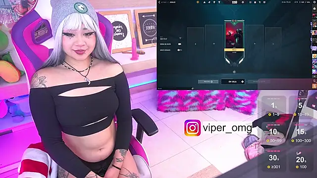 Snapshot of MakiGG_ chatting on 24, 4, 2026 MakiGG online show from 24, 4, 2026