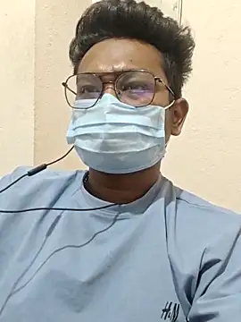 Snapshot of hot_boy995 chatting on 15, 4, 2026 hot boy995 online show from 15, 4, 2026