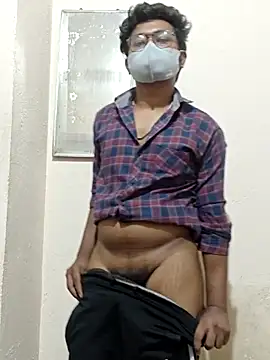 Snapshot of hot_boy995 chatting on 7, 5, 2026 hot boy995 online show from 7, 5, 2026