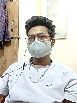 Snapshot of hot_boy995 chatting on 9, 5, 2026 hot boy995 online show from 9, 5, 2026
