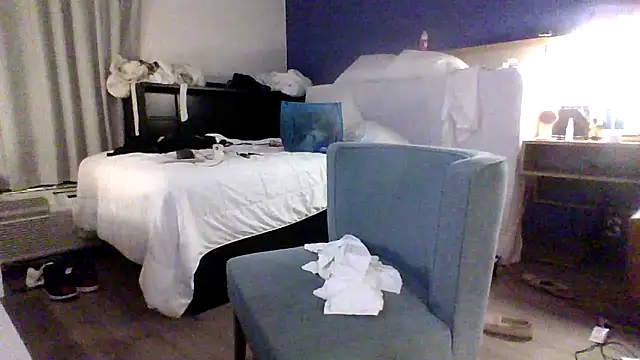 Snapshot of Dicksee_Left chatting on 26, 4, 2026 Dicksee Left online show from 26, 4, 2026