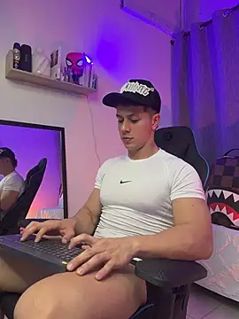 Snapshot of ASHTON_HILS chatting on 17, 7, 2026 ASHTON HILS online show from 17, 7, 2026