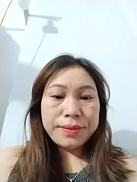 Snapshot of Cong2211 chatting on 15, 4, 2026 Cong2211 online show from 15, 4, 2026