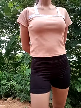 Snapshot of Elena_Mia chatting on 14, 7, 2026 Elena Mia online show from 14, 7, 2026