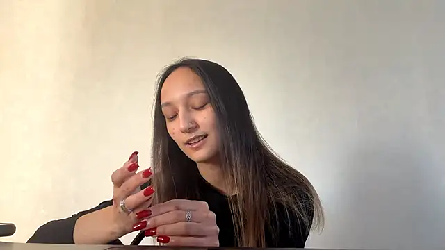 Snapshot of VolatileDear chatting on 16, 4, 2026 VolatileDear online show from 16, 4, 2026