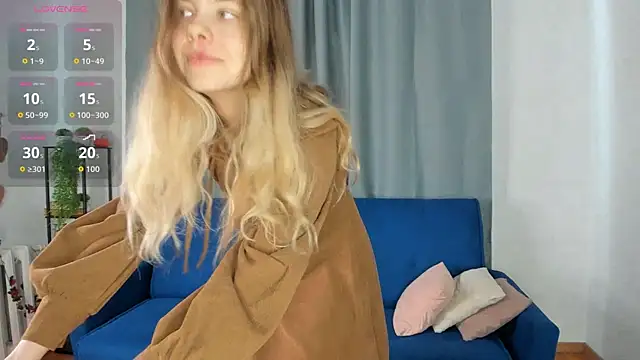 Snapshot of Glitch_Doll chatting on 18, 4, 2026 Glitch Doll online show from 18, 4, 2026