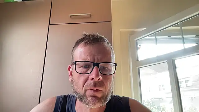 Snapshot of o_florian_o1 chatting on 4, 8, 2026 o florian o1 online show from 4, 8, 2026