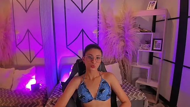 DemiPrince  online show from 21, 4, 2026