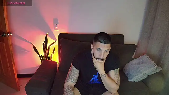 Alyssa and DAngelo online show from 14, 7, 2026