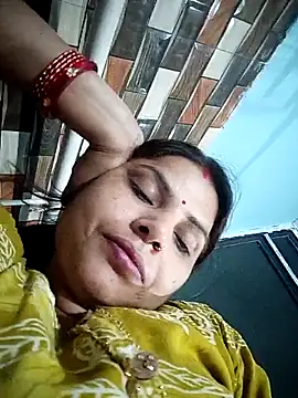 Snapshot of Bebonew1 chatting on 27, 4, 2026 Bebonew1 online show from 27, 4, 2026