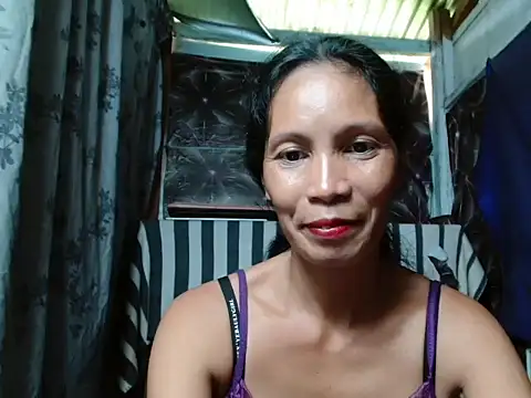 Snapshot of Honeychel chatting on 4, 5, 2026 Honeychel online show from 4, 5, 2026