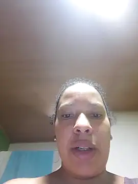 Snapshot of DivaCaliente1 chatting on 9, 5, 2026 DivaCaliente1 online show from 9, 5, 2026