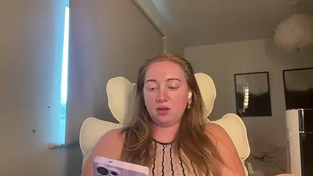 Snapshot of arielsweetieee chatting on 22, 5, 2026 arielsweetieee online show from 22, 5, 2026