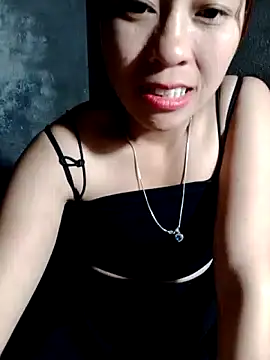 Snapshot of Zara-Lina chatting on 3, 5, 2026 Zara-Lina online show from 3, 5, 2026