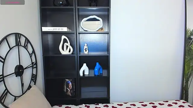 Snapshot of RoxySun_ chatting on 7, 6, 2026 RoxySun online show from 7, 6, 2026