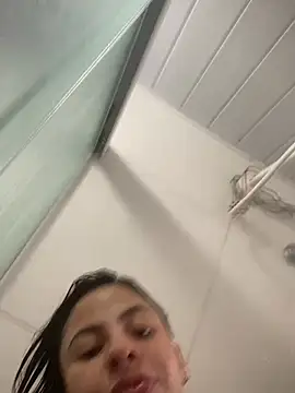 Livia-cortez online show from 15, 5, 2026