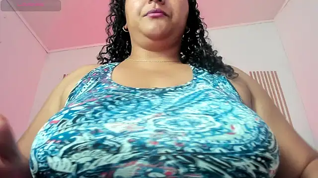 Snapshot of manuboobss chatting on 18, 5, 2026 manuboobss online show from 18, 5, 2026