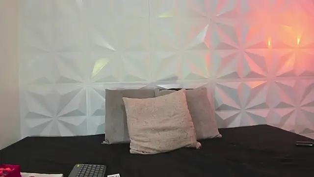 Snapshot of lucy_rouse1 chatting on 22, 5, 2026 lucy rouse1 online show from 22, 5, 2026