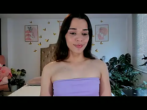 Snapshot of bella_grego chatting on 18, 4, 2026 bella grego online show from 18, 4, 2026