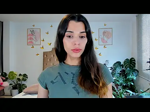 Snapshot of bella_grego chatting on 24, 4, 2026 bella grego online show from 24, 4, 2026