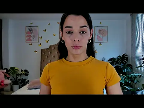 Snapshot of bella_grego chatting on 29, 4, 2026 bella grego online show from 29, 4, 2026