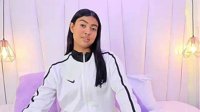 TaniaSevillano online show from 9, 5, 2026