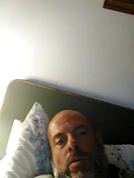 Snapshot of merenda2105 chatting on 22, 5, 2026 merenda2105 online show from 22, 5, 2026
