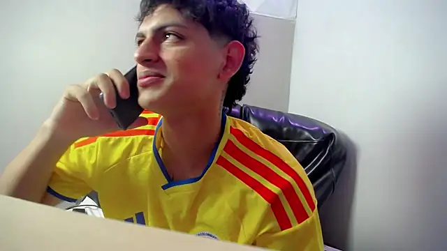 Snapshot of Yosepp_cum chatting on 25, 4, 2026 Yosepp cum online show from 25, 4, 2026