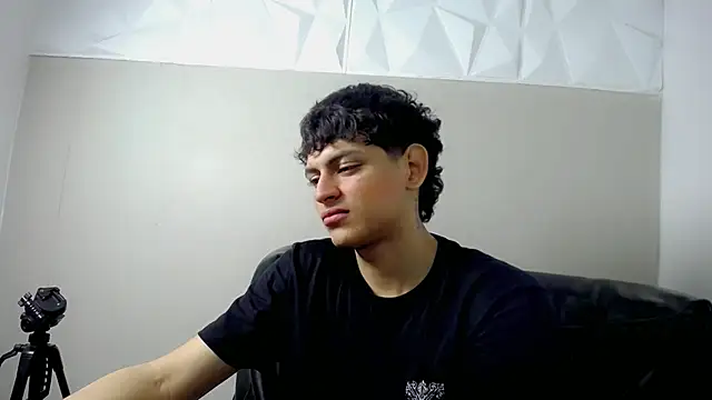 Snapshot of Yosepp_cum chatting on 4, 5, 2026 Yosepp cum online show from 4, 5, 2026