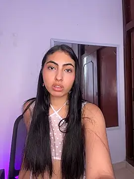Snapshot of Lily_Rush chatting on 25, 4, 2026 Lily Rush online show from 25, 4, 2026