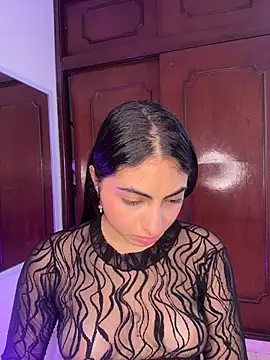 Snapshot of Lily_Rush chatting on 5, 5, 2026 Lily Rush online show from 5, 5, 2026