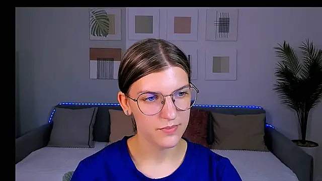 Snapshot of AnnaThorne chatting on 2, 6, 2026 AnnaThorne online show from 2, 6, 2026