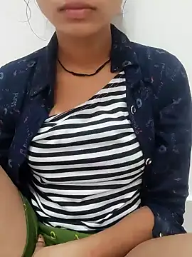 Snapshot of Kamini_rani chatting on 15, 5, 2026 Kamini rani online show from 15, 5, 2026